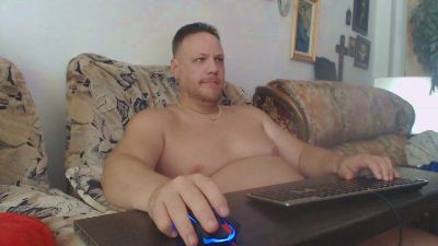 bogdan393 live cam on Cam4