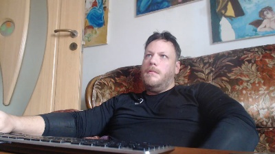 bogdan393 live cam on Cam4