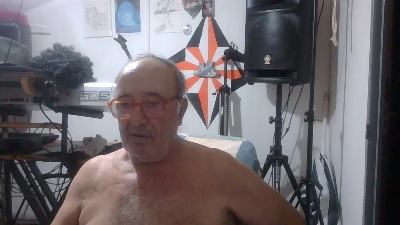bohemio_54 live cam on Cam4