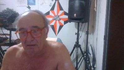 bohemio_54 live cam on Cam4