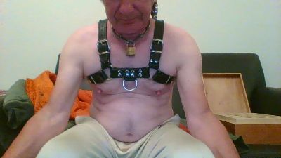 bomberglatzefun live cam on Cam4