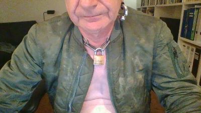 bomberglatzefun live cam on Cam4