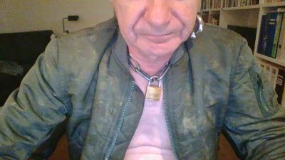 bomberglatzefun live cam on Cam4