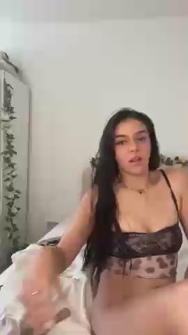 bonbonhot live cam on Cam4