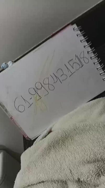 bonequinhan3 live cam on Cam4