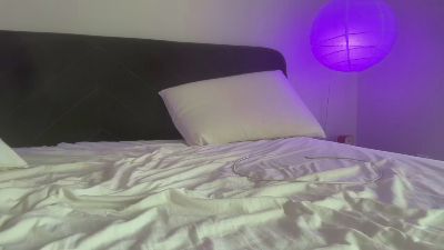 boredhornyboy19 live cam on Cam4
