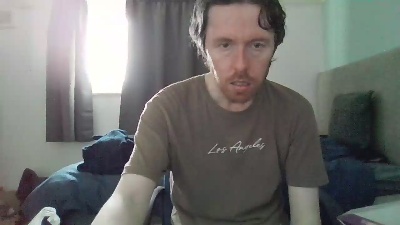 bornfree23 live cam on Cam4