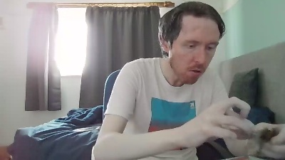 bornfree23 live cam on Cam4