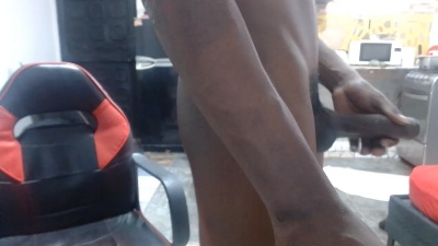 boss_andrew live cam on Cam4