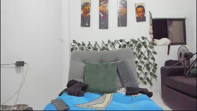 boss_yorley live cam on Cam4