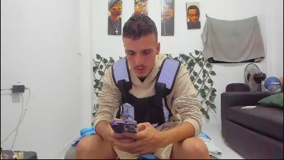 boss_yorley live cam on Cam4