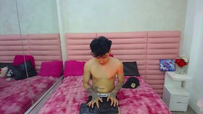boy_sex451 live cam on Cam4