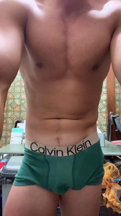 boyildiz live cam on Cam4