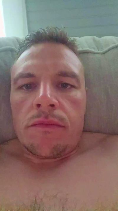 brad_sexy live cam on Cam4