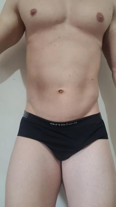 branco25xxx live cam on Cam4