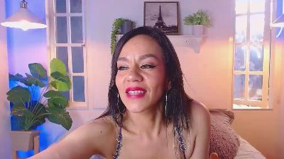brandi_bae1 live cam on Cam4