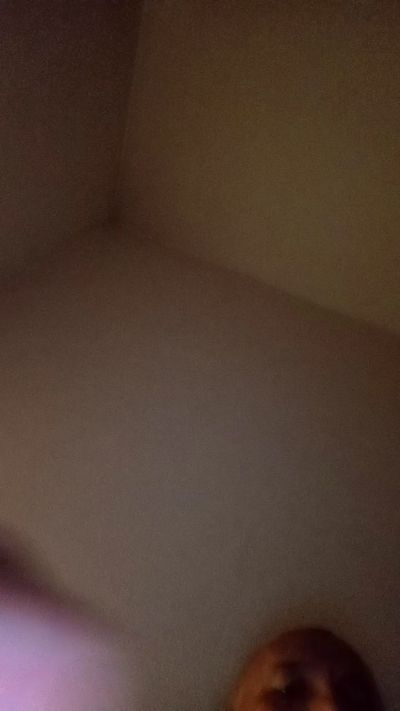 bratan350004 live cam on Cam4