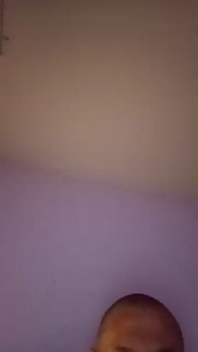 bratan350004 live cam on Cam4
