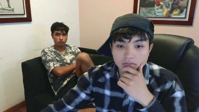bratbuddies live cam on Cam4
