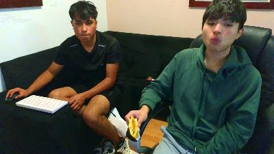 bratbuddies live cam on Cam4