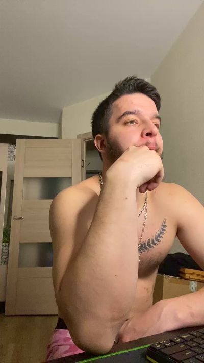 bravo_maestro live cam on Cam4