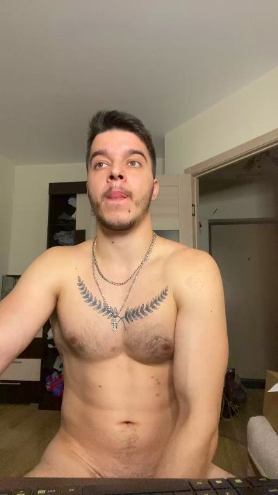 bravo_maestro live cam on Cam4
