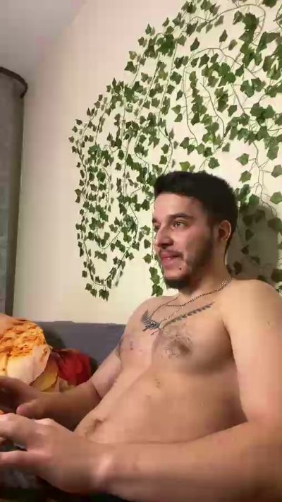 bravo_maestro live cam on Cam4