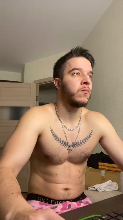 bravo_maestro live cam on Cam4