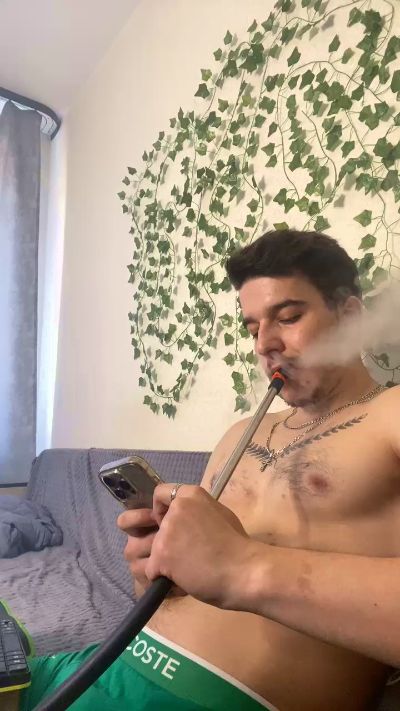 bravo_maestro live cam on Cam4