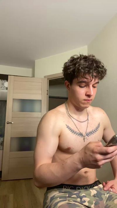 bravo_maestro live cam on Cam4