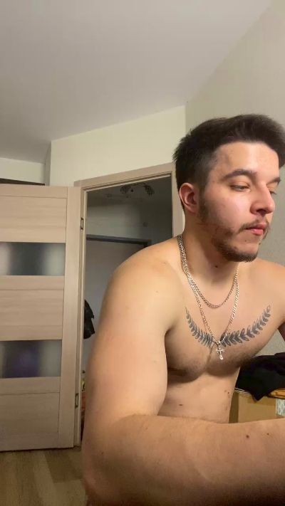 bravo_maestro live cam on Cam4