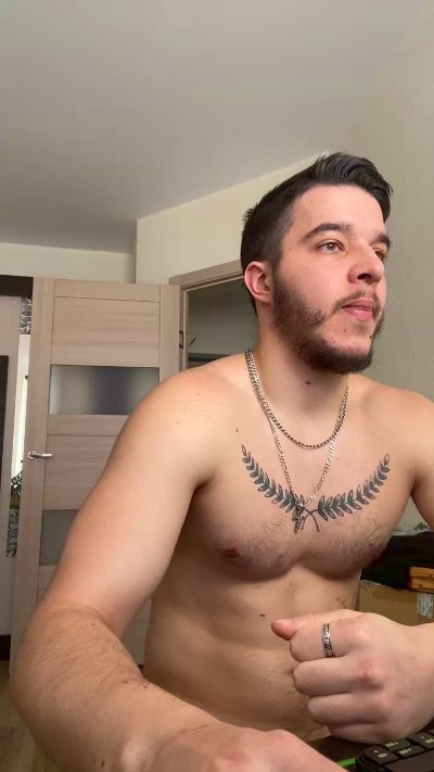bravo_maestro live cam on Cam4