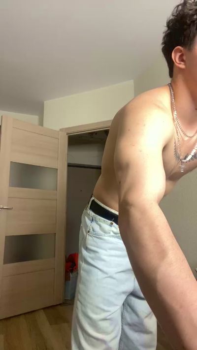 bravo_maestro live cam on Cam4