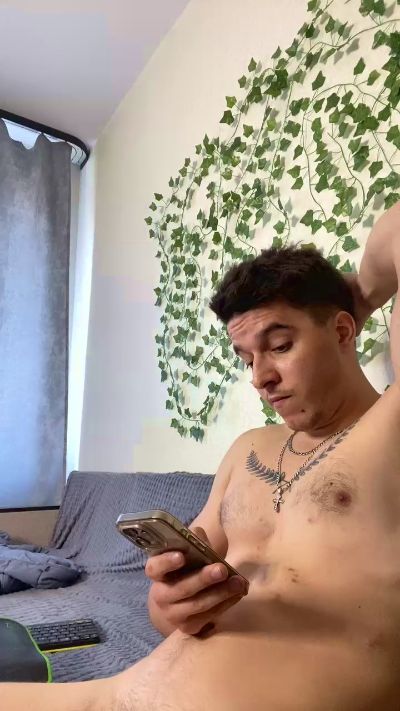 bravo_maestro live cam on Cam4