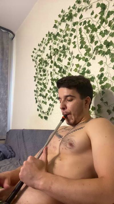 bravo_maestro live cam on Cam4