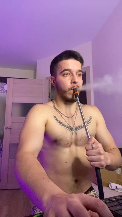 bravo_maestro live cam on Cam4