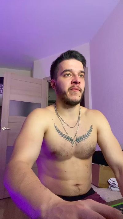 bravo_maestro live cam on Cam4