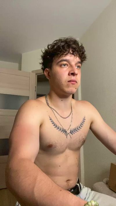 bravo_maestro live cam on Cam4