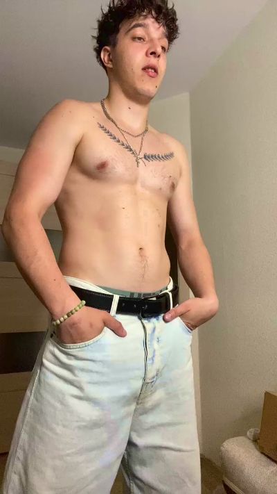 bravo_maestro live cam on Cam4
