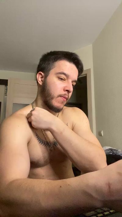 bravo_maestro live cam on Cam4
