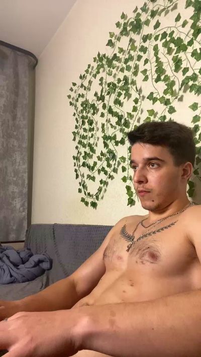 bravo_maestro live cam on Cam4