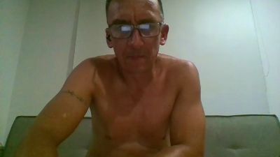 brayanes23 live cam on Cam4