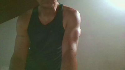 brayanes23 live cam on Cam4