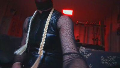 breed_me_pls live cam on Cam4