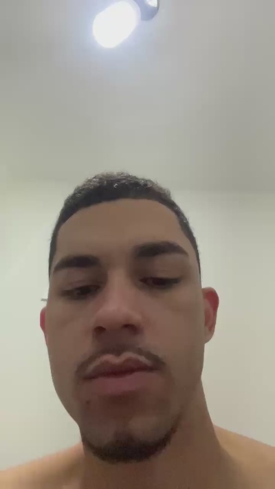 bricio live cam on Cam4