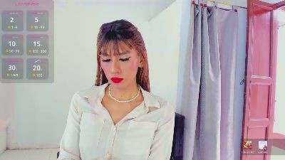 britaniii2026 live cam on Cam4