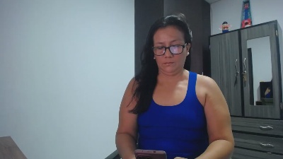 briyiz_020 live cam on Cam4