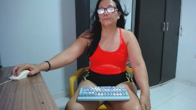 briyiz_020 live cam on Cam4