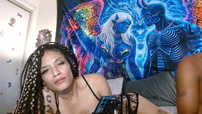 brownshuga live cam on Cam4