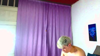 bruce_max live cam on Cam4